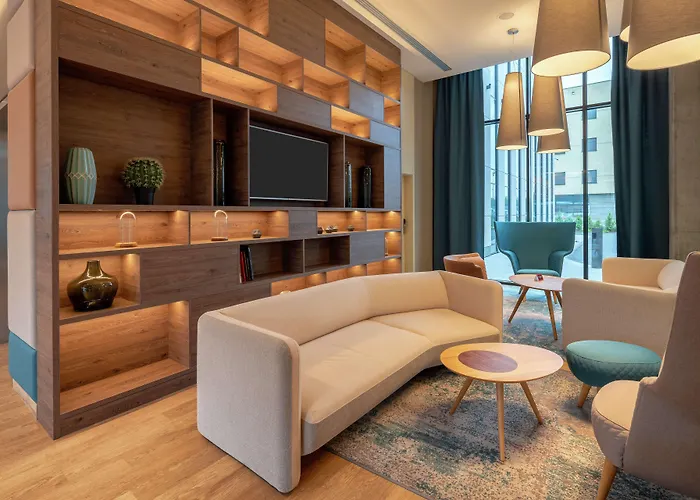 호텔 햄프턴 바이 힐튼 모코토프 3*