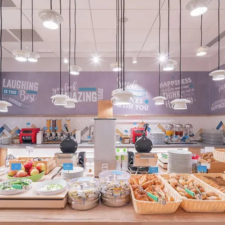 Hampton By Hilton Mokotow