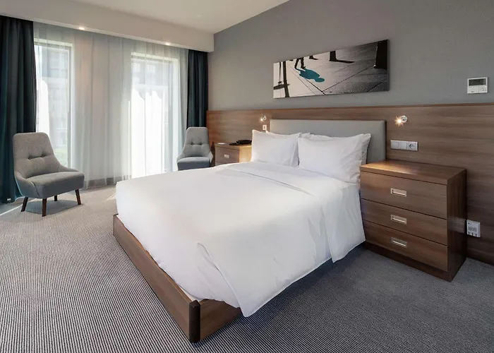 Hotel Hampton By Hilton Mokotow 3*