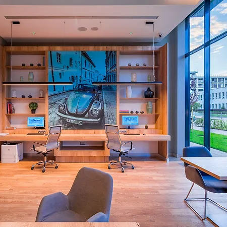 Hotel Hampton By Hilton Mokotow 3*