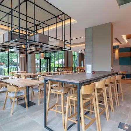 Hampton By Hilton Mokotow 3* Varsó