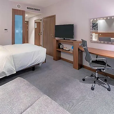 فندق Hampton By Hilton Mokotow وارسو