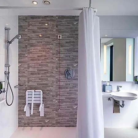 Hampton By Hilton Mokotow 3*