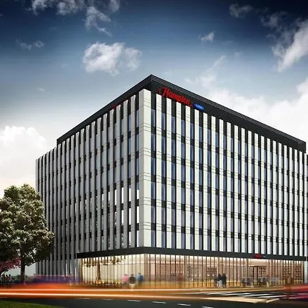 Hampton By Hilton Mokotow 3*