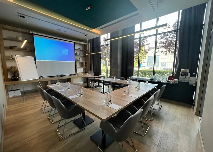 Hampton By Hilton Mokotow Hotel 3*