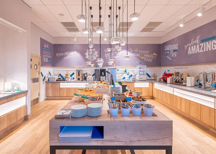 Hotel Hampton By Hilton Mokotow