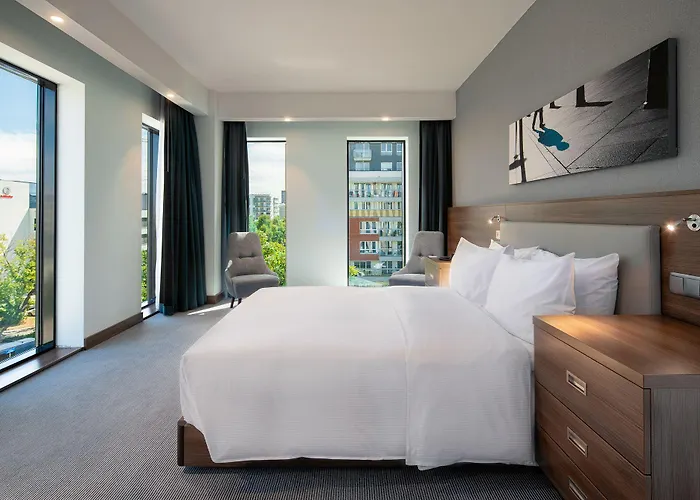 Hotel Hampton By Hilton Mokotow 3*