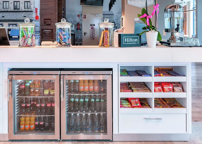 Hotel Hampton By Hilton Mokotow 3*